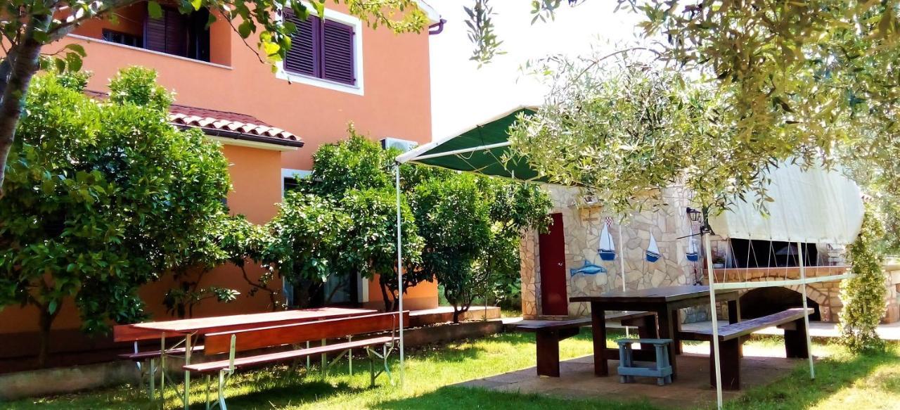 House Silvija Pula Apartment Exterior photo